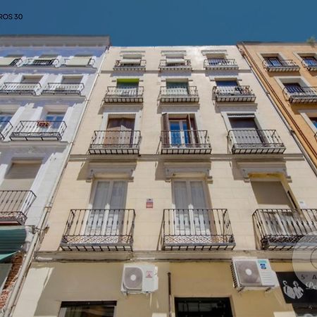 Cool Deluxe Interior Design A 2 Min De Gran Via Madri Exterior foto